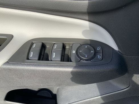 Used 2024 Chevrolet Equinox LS w/ LS Convenience Package image 21