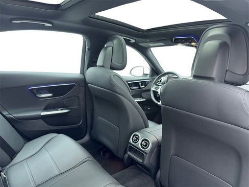 Used 2024 Mercedes-Benz C 300 Sedan image 46
