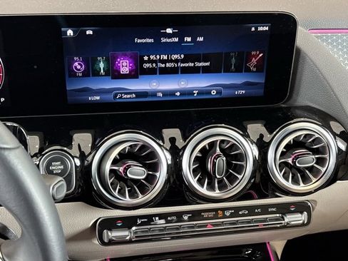 Certified 2025 Mercedes-Benz GLA 250 image 28