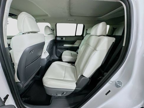 New 2026 Hyundai Santa Fe Calligraphy w/ Tow & Go Package FWD image 17