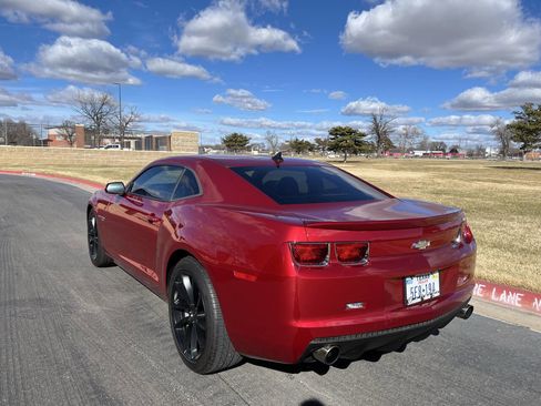 Used 2012 Chevrolet Camaro SS image 2