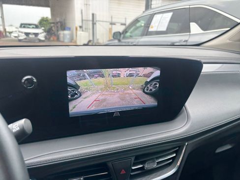 Used 2025 Buick Encore GX Preferred FWD image 22