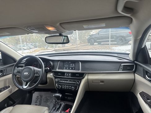 Used 2018 Kia Optima EX image 27