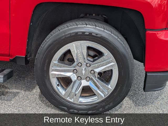 Used 2018 Chevrolet Silverado 1500 Custom w/ Custom Value Package AWD/4WD image 14