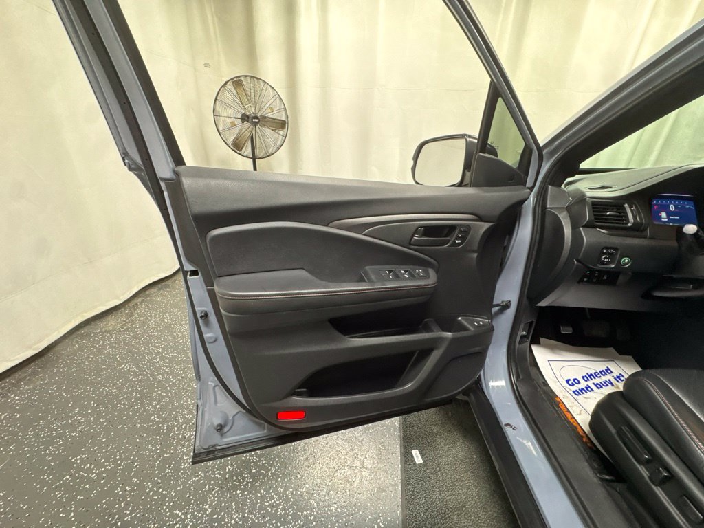 Used 2022 Honda Passport TrailSport image 16