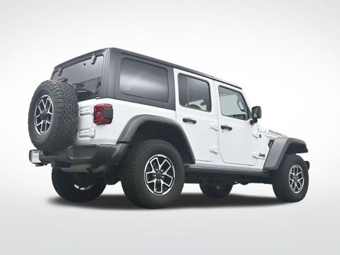 Used 2024 Jeep Wrangler Unlimited Rubicon AWD/4WD image 30