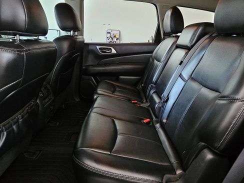 Used 2015 Nissan Pathfinder SL w/ SL Premium Package AWD/4WD image 16