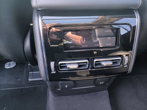 Used 2023 Lincoln Aviator Reserve AWD/4WD image 22