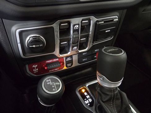 New 2026 Jeep Gladiator Rubicon w/ Safety Group AWD/4WD image 22