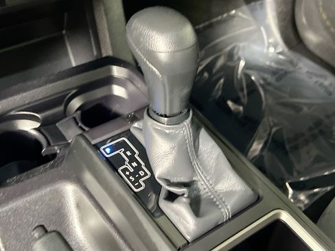 Used 2022 Toyota Tacoma SR w/ SR Convenience Package RWD image 24