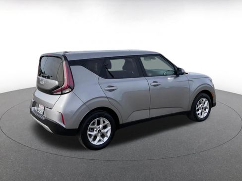Used 2025 Kia Soul LX w/ LX Technology Package image 15