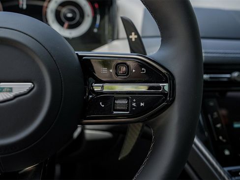 New 2025 Aston Martin DB12 Coupe image 27