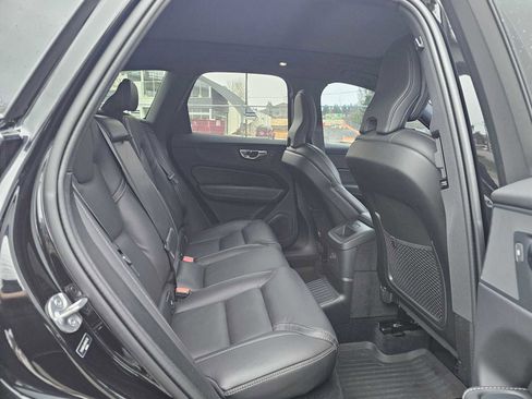 Used 2024 Volvo XC60 T8 Ultimate w/ Protection Package Premier image 13