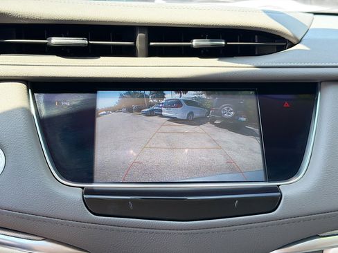 Used 2018 Cadillac XT5 Luxury w/ Driver Awareness Package image 30