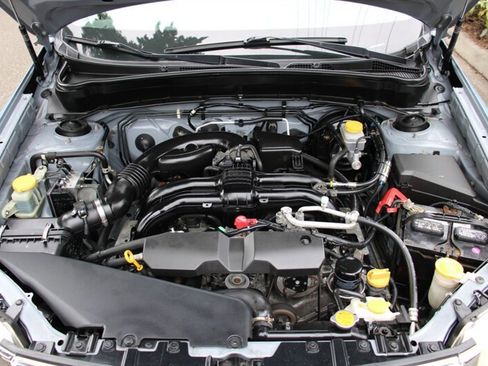 Used 2012 Subaru Forester 2.5X Premium w/ All-Weather Pkg image 18