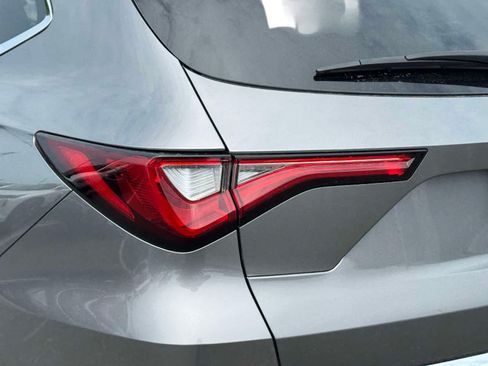 Used 2024 Acura MDX SH-AWD w/ Technology Package image 9