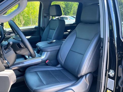 Used 2024 Chevrolet Silverado 2500 LTZ w/ LTZ Plus Package image 7