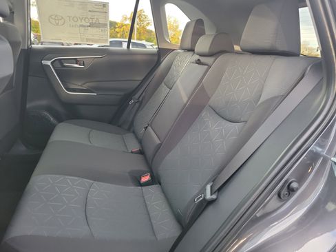 Used 2025 Toyota RAV4 XLE image 11