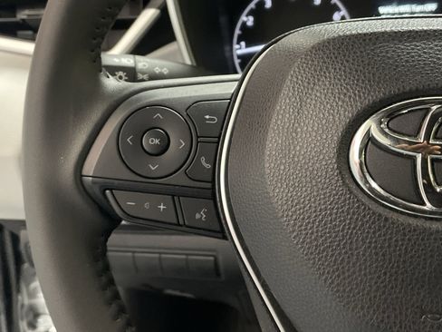 Certified 2025 Toyota Corolla SE image 19