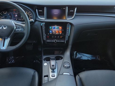 Used 2025 INFINITI QX55 Luxe w/ Cargo Package image 10