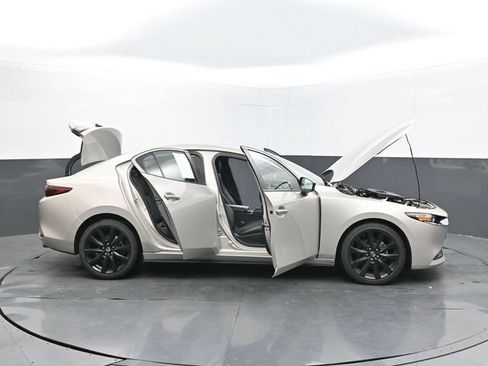 Used 2024 MAZDA MAZDA3 s FWD image 65