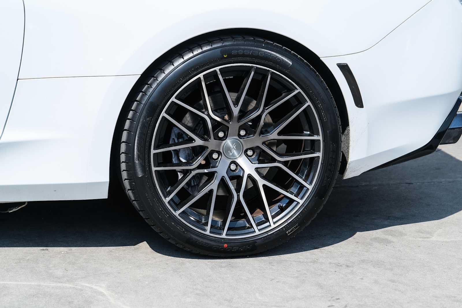 Used 2018 Chevrolet Camaro SS RWD image 22