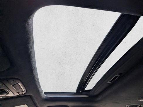 Used 2022 Kia Telluride SX w/ SX Prestige Package image 13