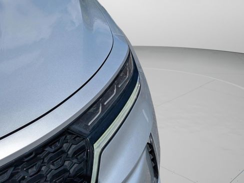 Certified 2022 Kia Sorento SX image 13