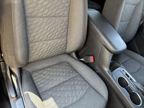 Used 2020 Chevrolet Equinox LT image 24