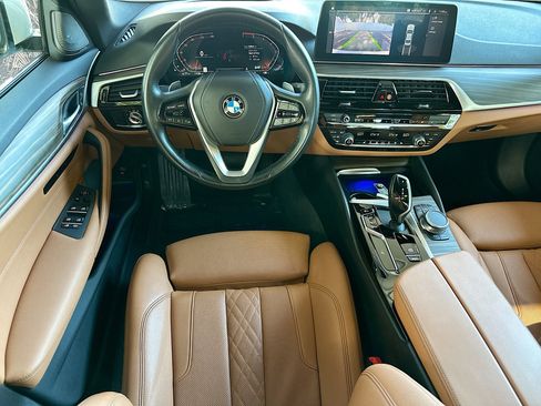 Used 2023 BMW 530i w/ Premium Package image 24