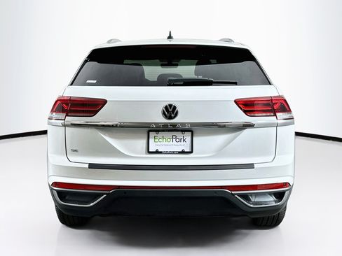 Used 2023 Volkswagen Atlas Cross Sport SE w/ Panoramic Sunroof Package FWD image 7