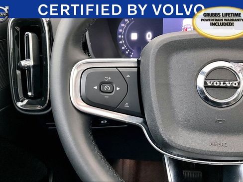 Certified 2025 Volvo XC40 B5 Plus image 27