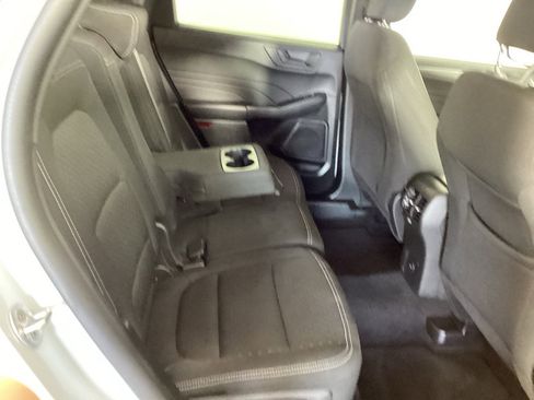 Used 2025 Ford Escape Active AWD/4WD image 11