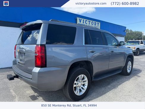 Used 2018 Chevrolet Tahoe LS image 3