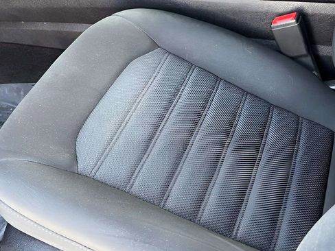 Used 2020 Ford Fusion SE FWD image 29