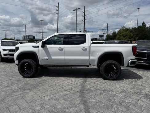 Used 2023 GMC Sierra 1500 AT4 AWD/4WD image 4