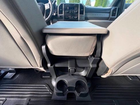 Used 2020 Ford F550 4x4 Crew Cab Super Duty image 9