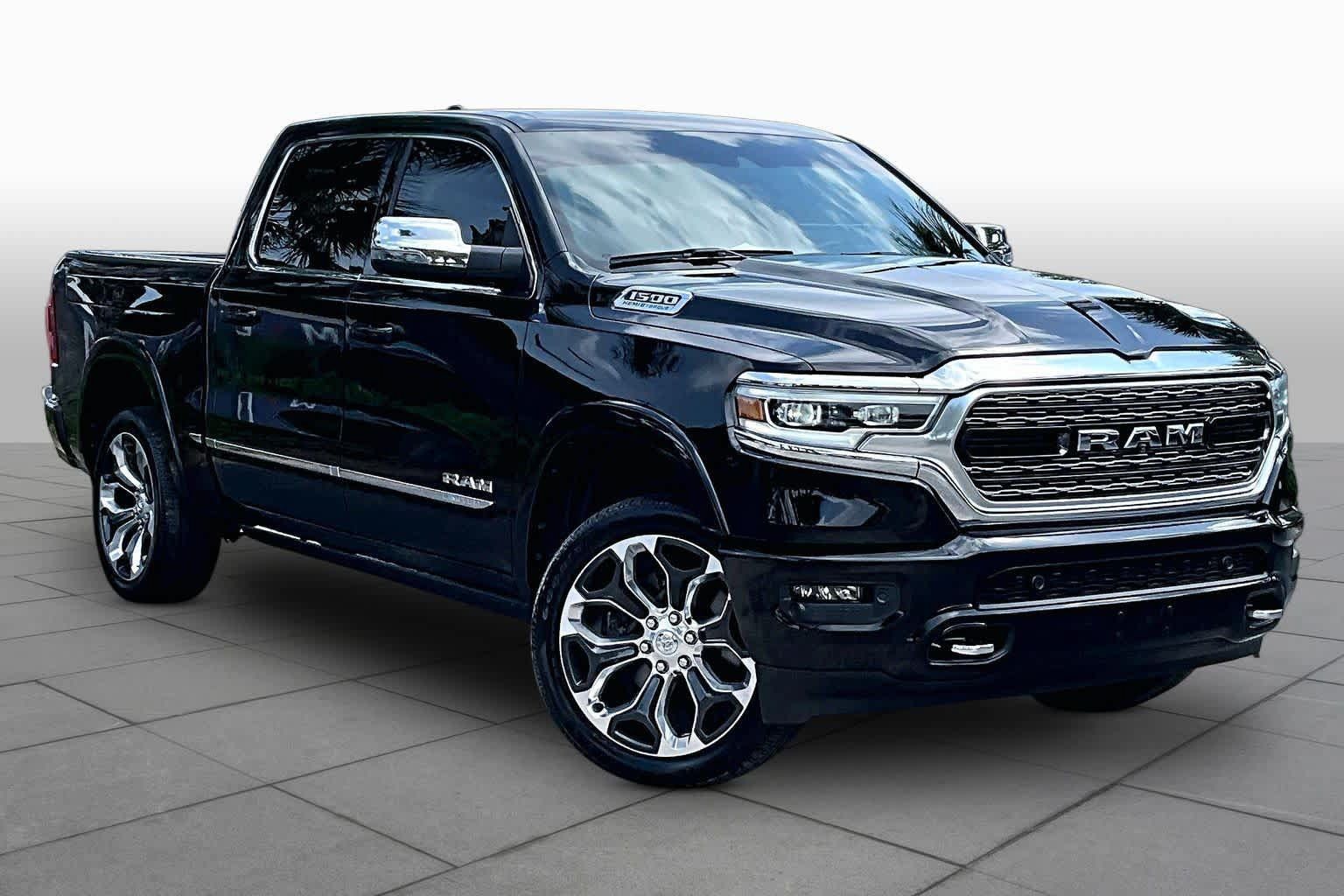 Used 2023 RAM 1500 Limited AWD/4WD image 3