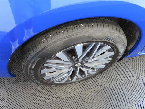 Used 2025 Nissan Altima 2.5 SV FWD image 8