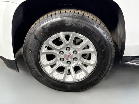 Used 2019 GMC Yukon SLT image 37