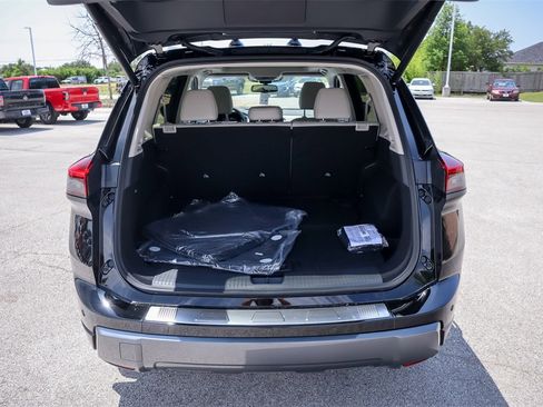 New 2025 Nissan Rogue SL w/ Tech Package image 26