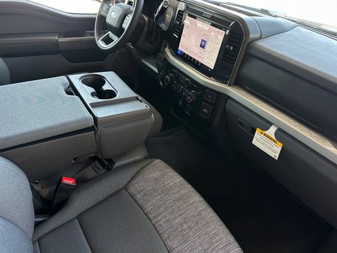 New 2026 Ford F250 XLT w/ XLT Premium Package AWD/4WD image 14