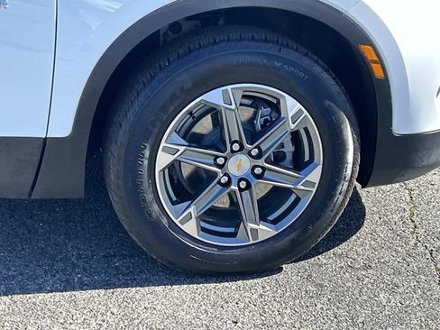 Used 2024 Chevrolet Blazer LT w/ Convenience Package image 9