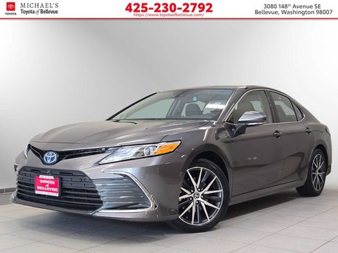 Certified 2023 Toyota Camry XLE w/ Navigation Package FWD image 1