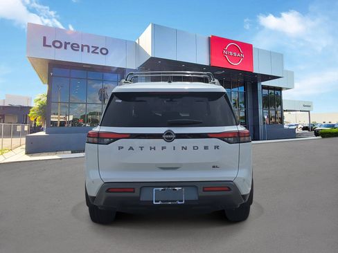 New 2026 Nissan Pathfinder SL FWD image 5