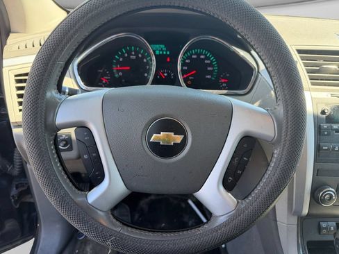 Used 2011 Chevrolet Traverse LS FWD image 26