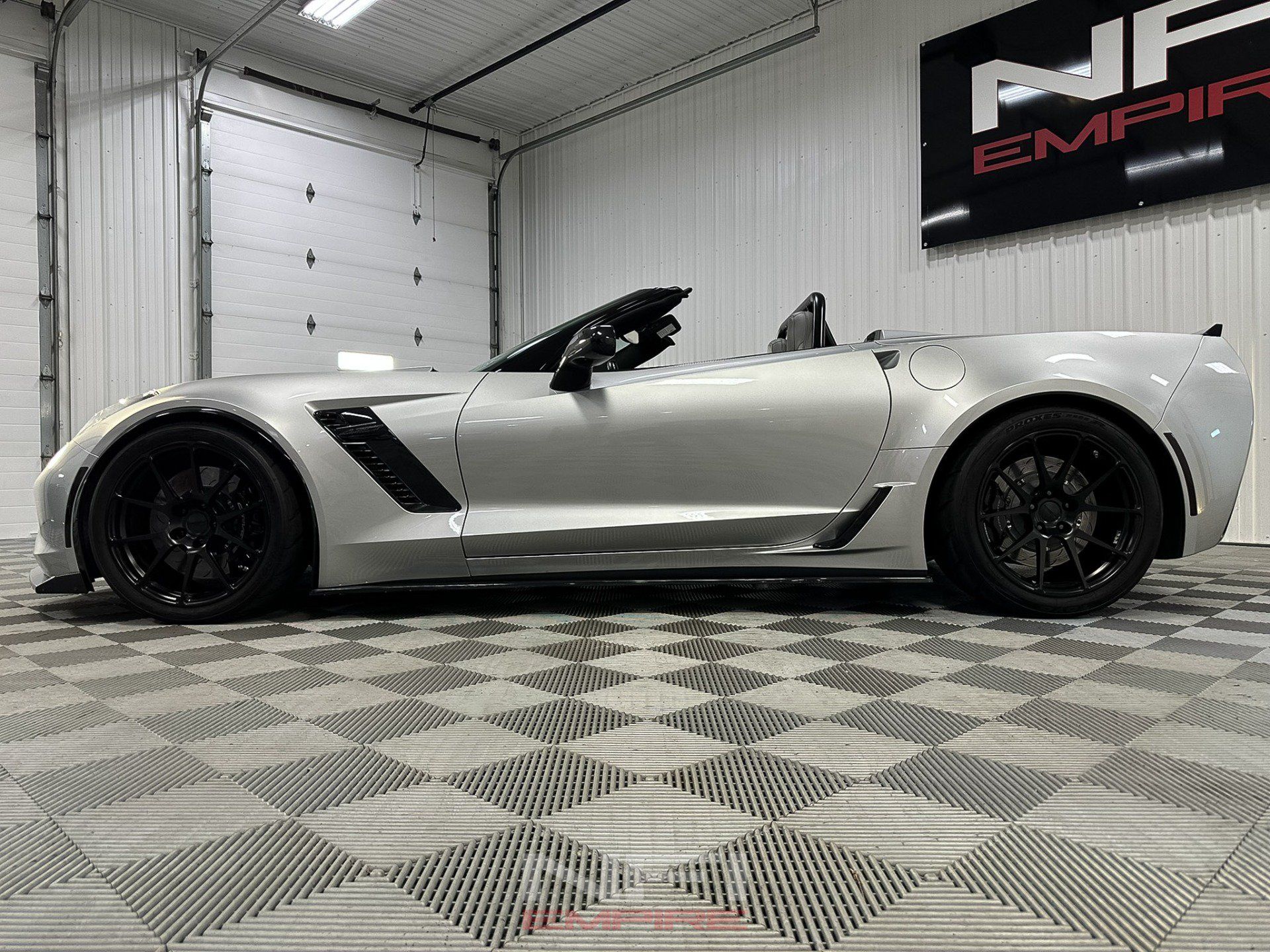 Used 2014 Chevrolet Corvette Stingray Convertible w/ 3LT Preferred Equipment Group RWD image 20
