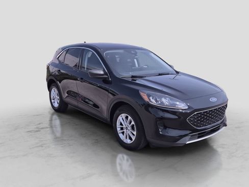 Used 2022 Ford Escape SE w/ Cold Weather Package AWD/4WD image 2