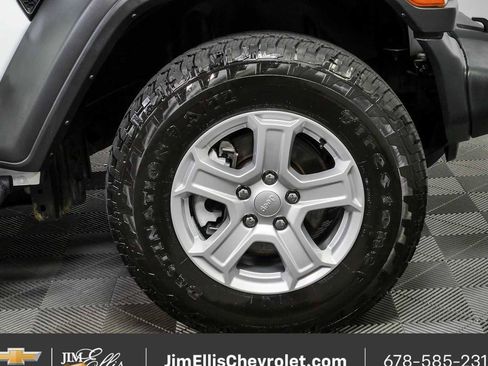 Used 2023 Jeep Wrangler Unlimited Sport AWD/4WD image 35