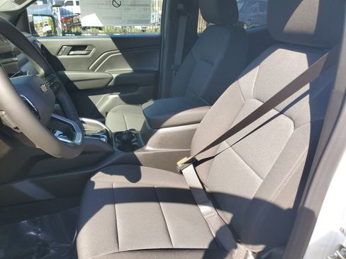 New 2026 Chevrolet Colorado W/T w/ WT Custom Package AWD/4WD image 19